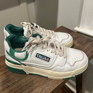Autry CLC Low Sneakers size 39 8 8.5